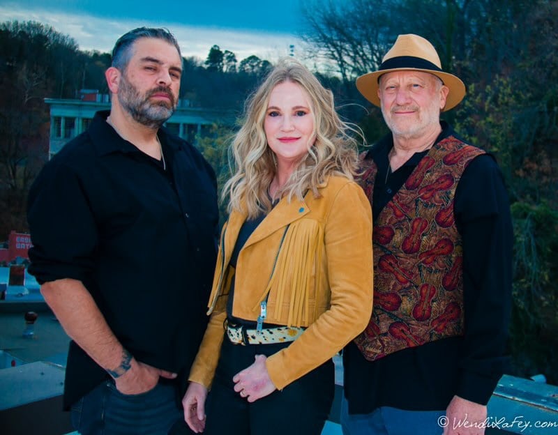 TrejaVu at The Rowdy Beaver Restaurant & Tavern